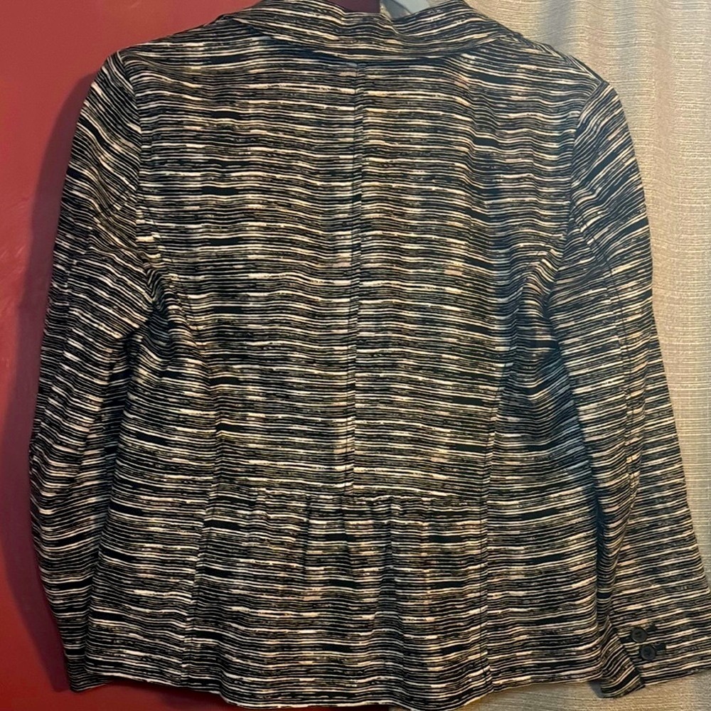LOFT Women's Black and White Striped Jacket - Picture 6 of 7
